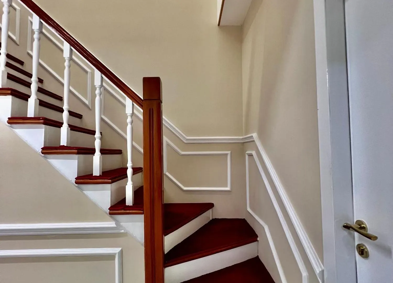 Spiranca Luxury Suites Tiran 0*,  Arnavutluk